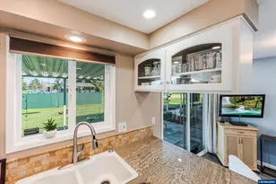 2093 W Hayes St, Woodburn, OR 97071 - Photo 19