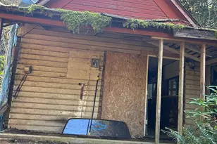 995 Parry Rd, Falls City, OR 97344 - Photo 3