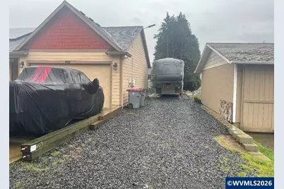 408 SW Oak St, Willamina, OR 97396 - Photo 17