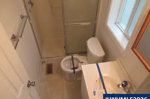 4748 Paul Ct NE, Salem, OR 97305 - Photo 17