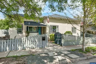 621 SE 4th Ave, Albany, OR 97231 - Photo 3