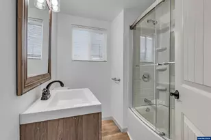 621 SE 4th Ave, Albany, OR 97231 - Photo 13