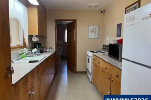 16901 SE Division St, Portland, OR 97236 - Photo 19