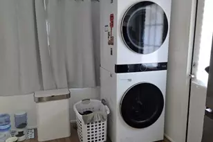 16901 SE Division St, Portland, OR 97236 - Photo 9