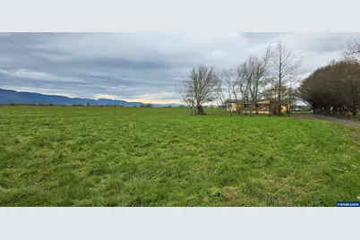 30540 Priceboro Dr, Harrisburg, OR 97446 - Photo 3