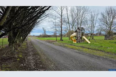 30540 Priceboro Dr, Harrisburg, OR 97446 - Photo 5