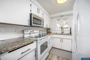 1466 NW 20th (1468) Pl, Corvallis, OR 97330 - Photo 23