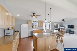 1299 Ankeny Hill Rd, Jefferson, OR 97352 - Photo 11