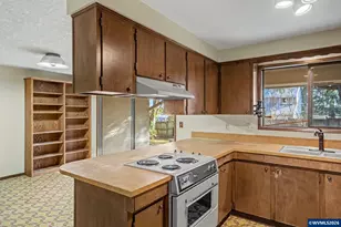 4260 Barrett St S, Salem, OR 97302 - Photo 15