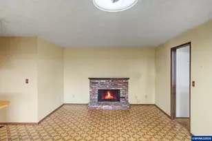 4260 Barrett St S, Salem, OR 97302 - Photo 9