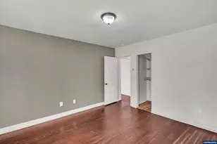 605 Hickory St NE, Salem, OR 97301 - Photo 9