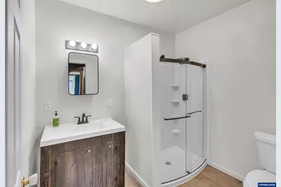 605 Hickory St NE, Salem, OR 97301 - Photo 19