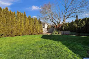 605 Hickory St NE, Salem, OR 97301 - Photo 25