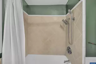 605 Hickory St NE, Salem, OR 97301 - Photo 13