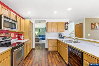 4820 Rebecca St NE, Salem, OR 97305 - Photo 13