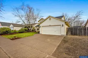 4820 Rebecca St NE, Salem, OR 97305 - Photo 3