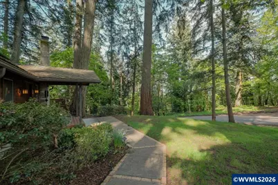 1330 Linnwood Dr NE, Albany, OR 97322 - Photo 3