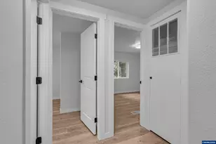 1598 40th Ln, Sweet Home, OR 97386 - Photo 27