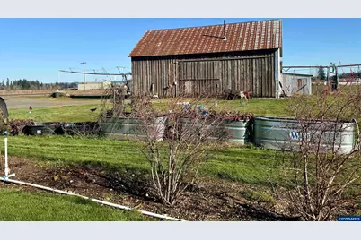 39340 Shelburn Dr, Scio, OR 97374 - Photo 29