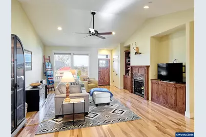 1508 Crestview Dr, Silverton, OR 97381 - Photo 5