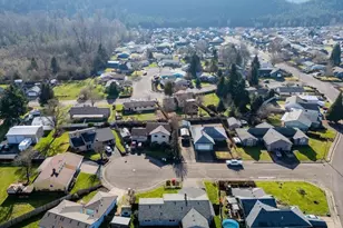 2968 Kalmia Ct, Sweet Home, OR 97386 - Photo 11