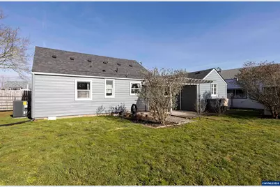 490 W Maple St, Lebanon, OR 97355 - Photo 37