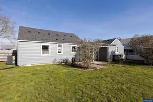 490 W Maple St, Lebanon, OR 97355 - Photo 37