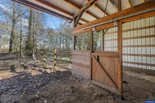 24291 SW Rogers Rd, Sheridan, OR 97378 - Photo 37