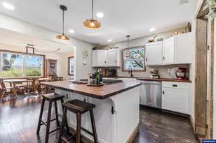 24291 SW Rogers Rd, Sheridan, OR 97378 - Photo 9