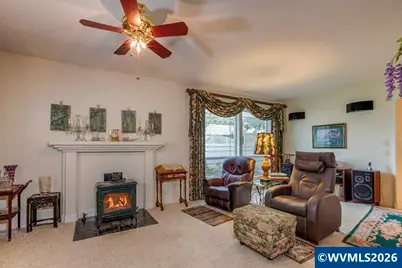 4374 Log Dr NE, Salem, OR 97305 - Photo 19