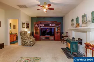 4374 Log Dr NE, Salem, OR 97305 - Photo 13