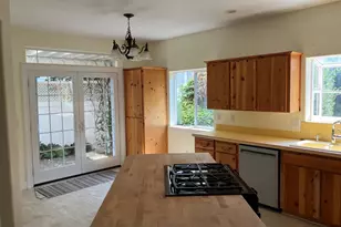 4374 Log Dr NE, Salem, OR 97305 - Photo 5