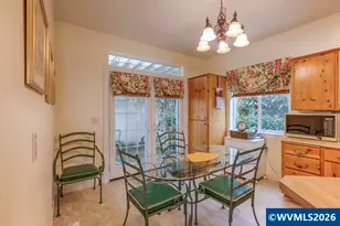 4374 Log Dr NE, Salem, OR 97305 - Photo 9