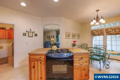4374 Log Dr NE, Salem, OR 97305 - Photo 7