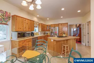 4374 Log Dr NE, Salem, OR 97305 - Photo 11