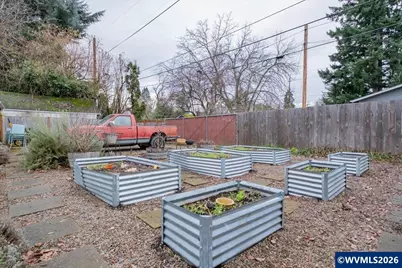 1770 D St NE, Salem, OR 97301 - Photo 33
