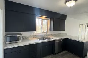 1105 25th Ave SW, Albany, OR 97321 - Photo 7