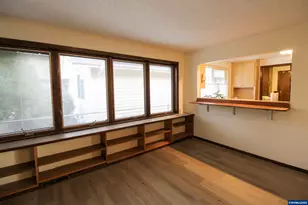 3263 Winslow Way NW, Salem, OR 97304 - Photo 9