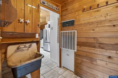 20284 El Romar Dr NE Dr, Scotts Mills, OR 97375 - Photo 25