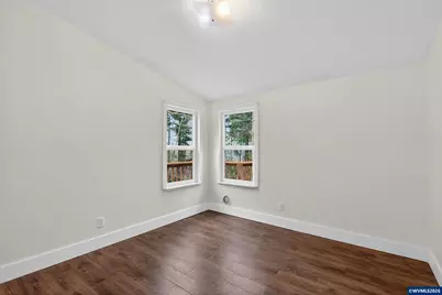 20284 El Romar Dr NE Dr, Scotts Mills, OR 97375 - Photo 23