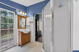 20284 El Romar Dr NE Dr, Scotts Mills, OR 97375 - Photo 19