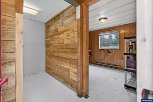 20284 El Romar Dr NE Dr, Scotts Mills, OR 97375 - Photo 31