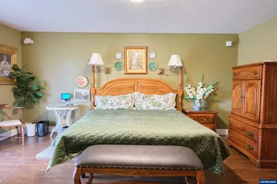 4608 Marguerite St NE, Salem, OR 97305 - Photo 15