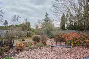 4608 Marguerite St NE, Salem, OR 97305 - Photo 35