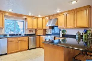 4608 Marguerite St NE, Salem, OR 97305 - Photo 11