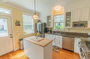 319 Kinnikinnick Way, Depoe Bay, OR 97341 - Photo 19