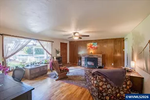 30563 Fairview Rd, Lebanon, OR 97355 - Photo 9