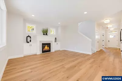 1915 Royal Crown Av NW, Salem, OR 97304 - Photo 5