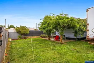 1071 SW Church St, Dallas, OR 97338 - Photo 25