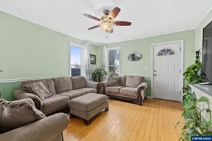 1071 SW Church St, Dallas, OR 97338 - Photo 5